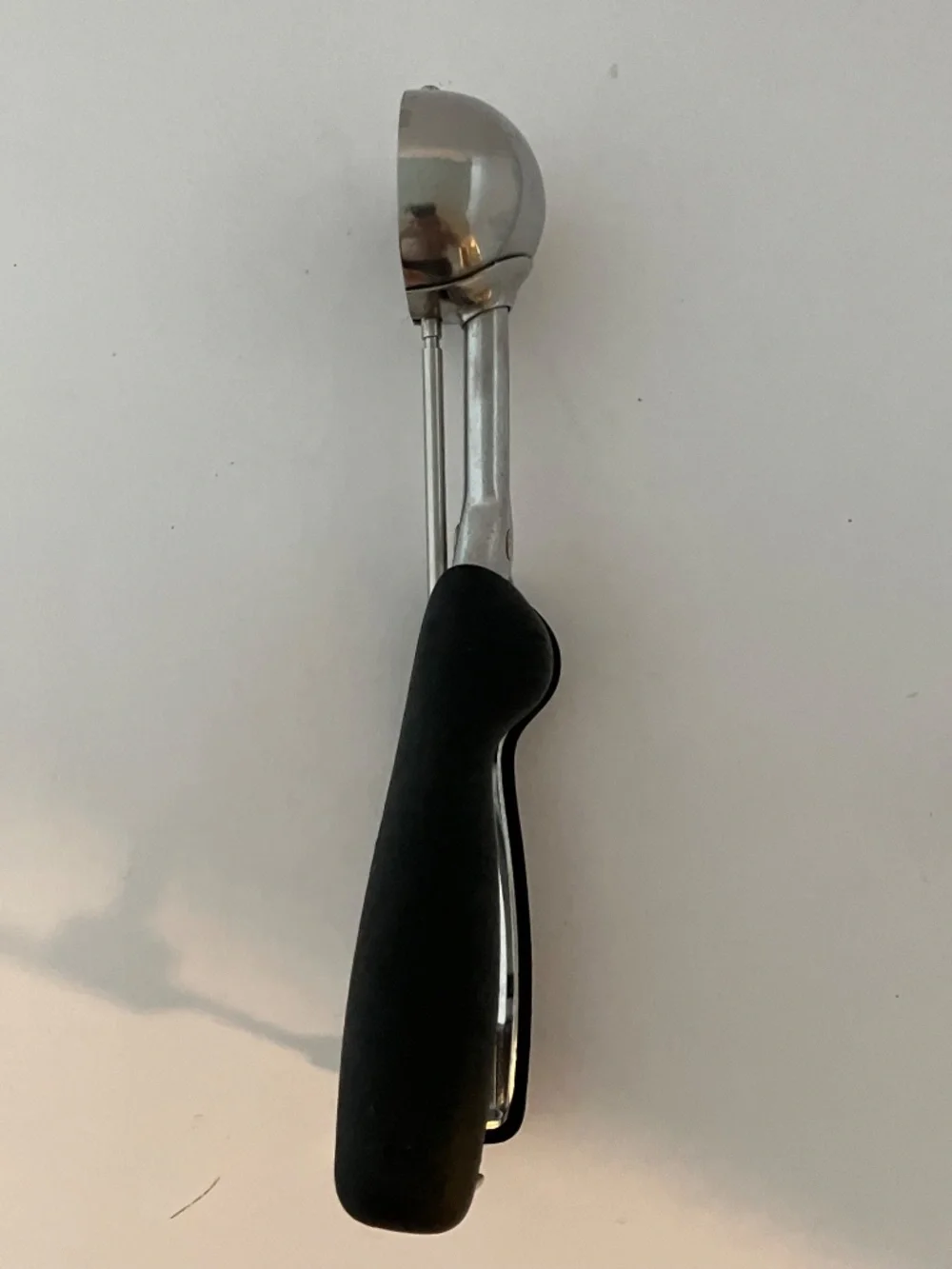 OXO 1189660 Good Grips Cookie Scoop, Medium 1 1/2 Tbsp, Stainless Steel MINT